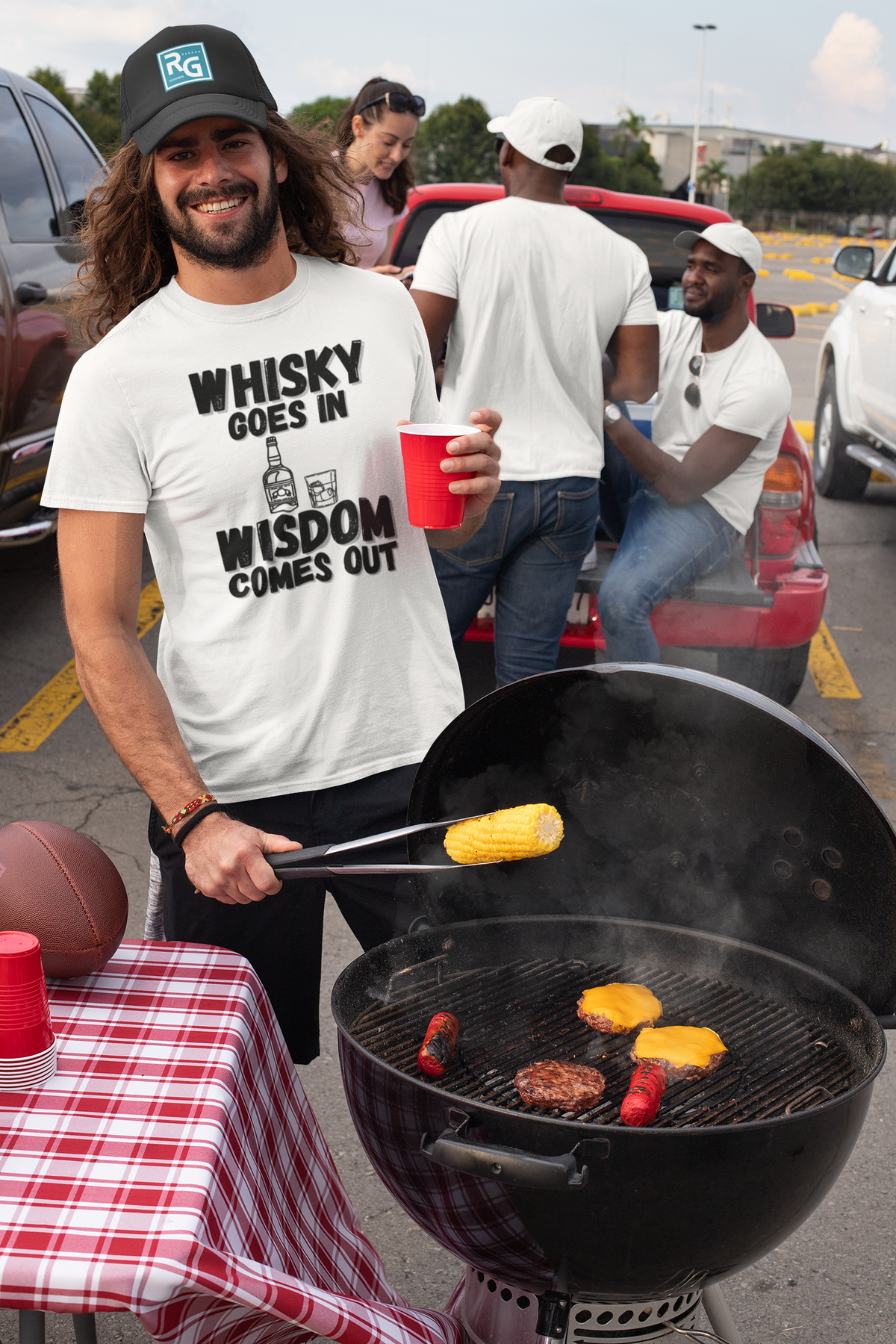 "Whisky Goes In. Wisdom Comes Out" - T-Shirt (DT)