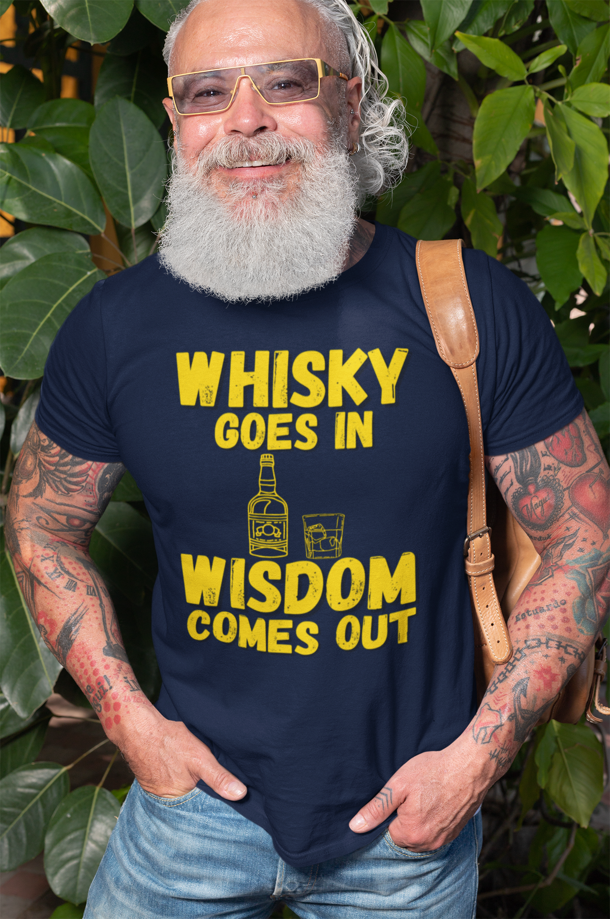 "Whisky Goes In. Wisdom Comes Out" - T-Shirt (GT)