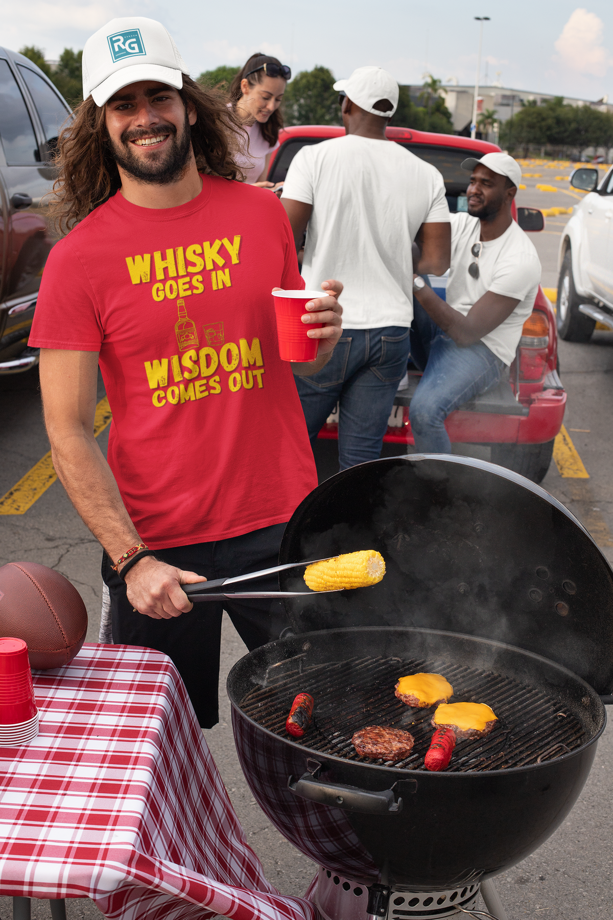 "Whisky Goes In. Wisdom Comes Out" - T-Shirt (GT)