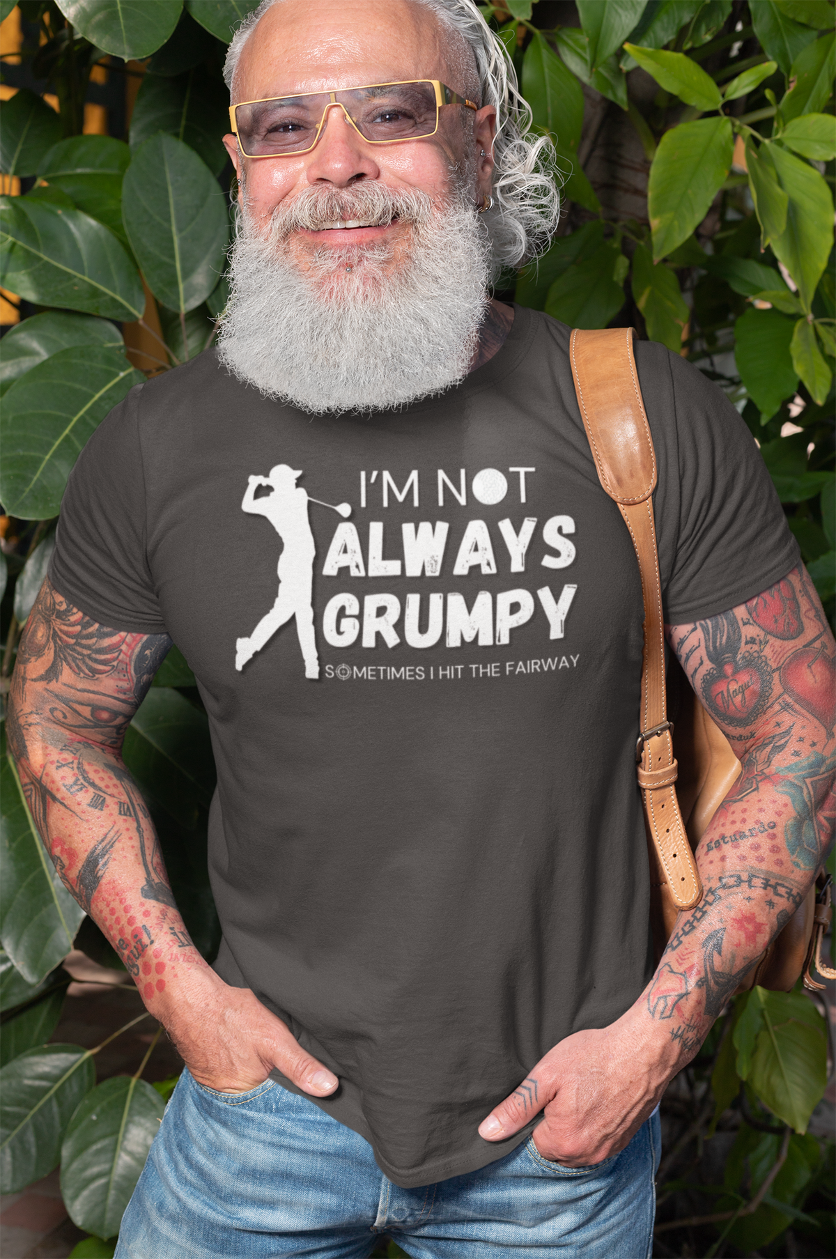"I'm not always grumpy. Sometimes I hit the fariway" - T-Shirt (LT)